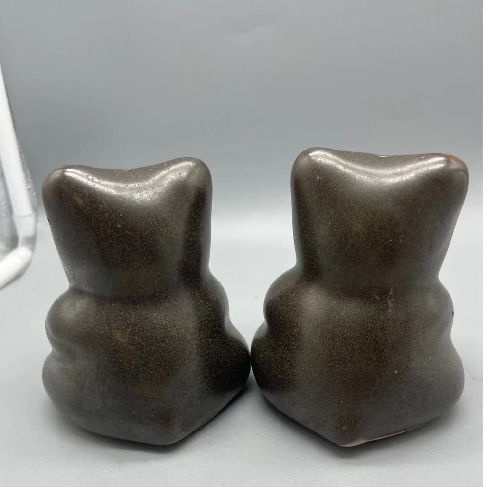 Pigeon River‎ Pottery signed T. Bullen black bear S&P  2010